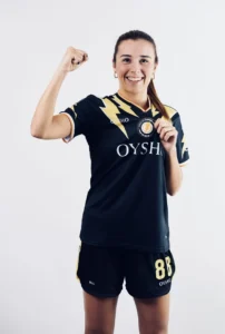 campus-futbol-estiu--Clara-Carmona-Queens-league