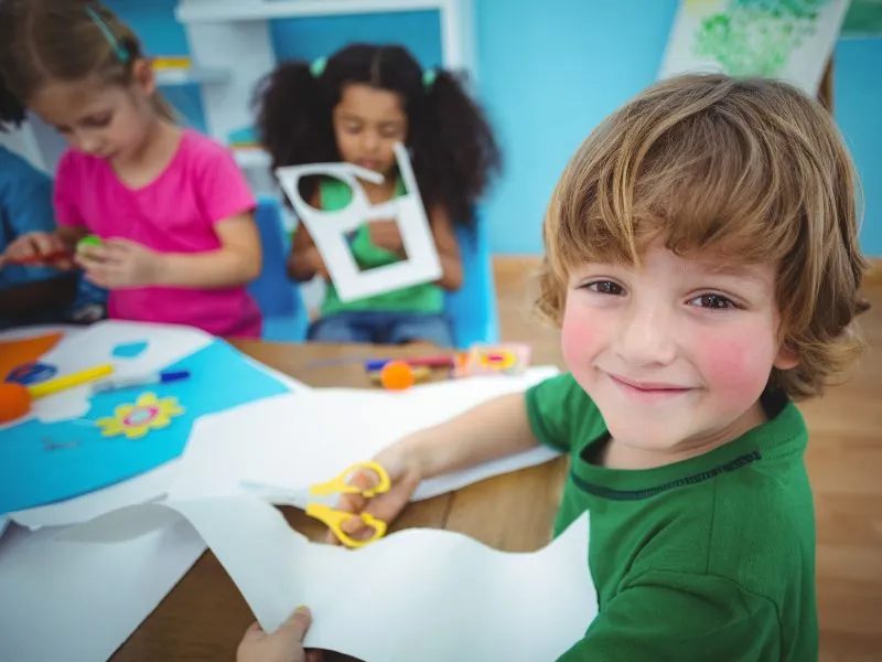 contes-i-creacions-actividades-extraescolares-ninos-3-a-4-anos-barcelona-
